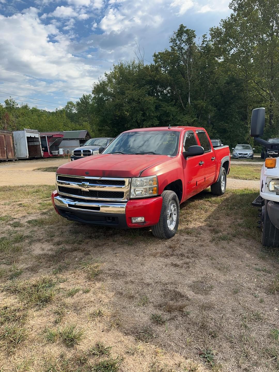 Image of Chevrolet Silverado Primary image