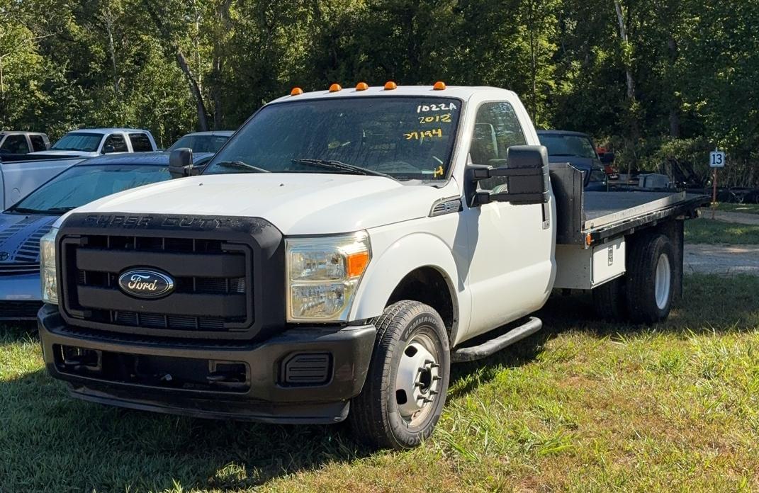 Image of Ford F-350 Primary image