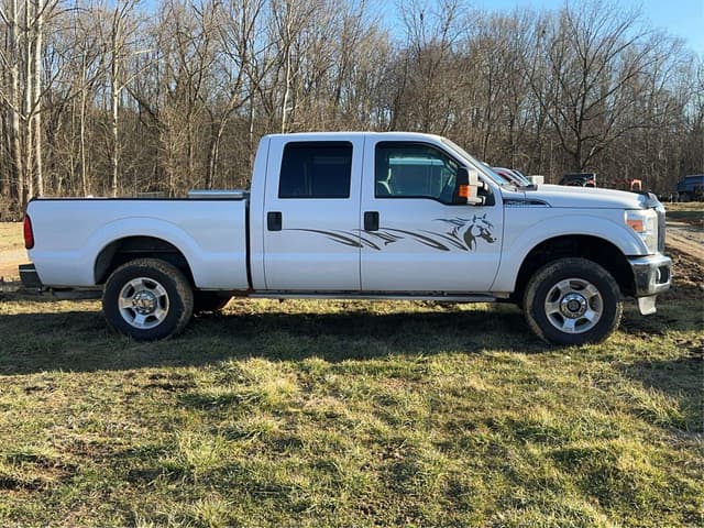 Image of Ford F-250 equipment image 3