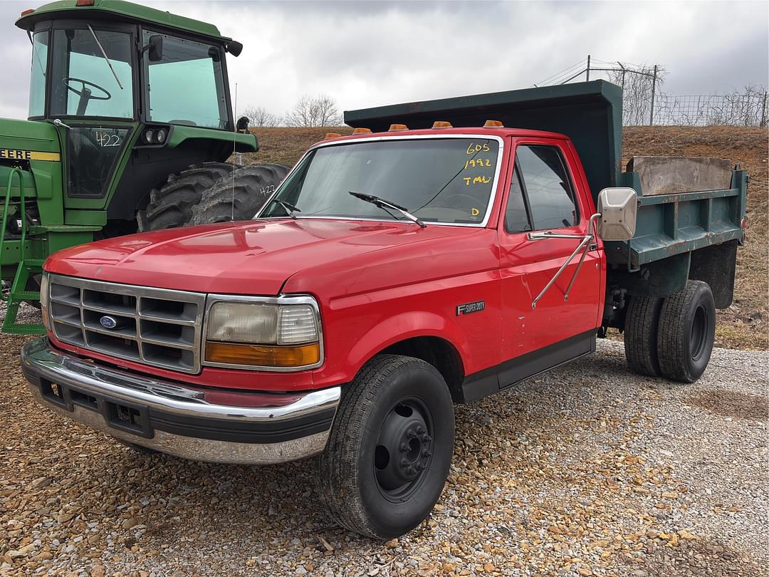 Image of Ford F-450 Primary image