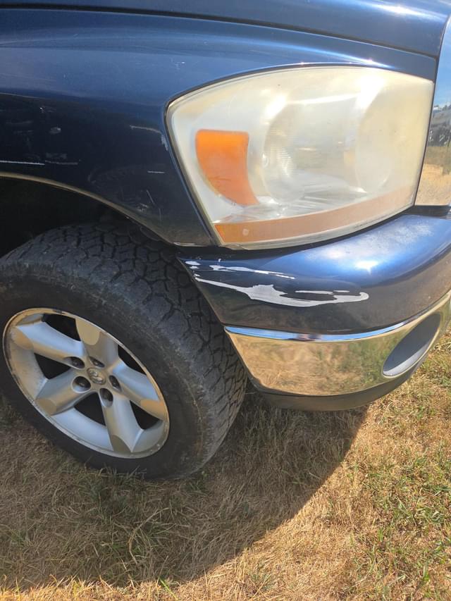 Image of Dodge Ram 1500 equipment image 3