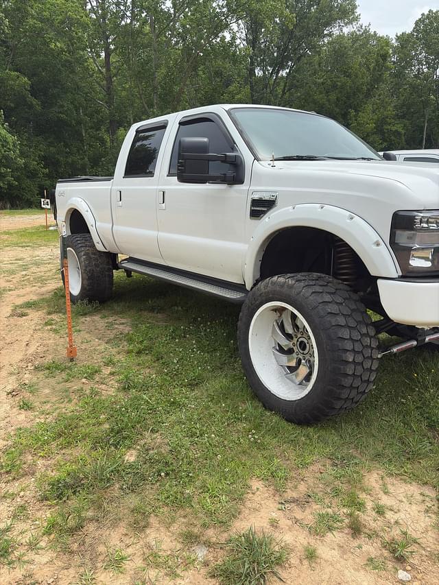 Image of Ford F-250 equipment image 1