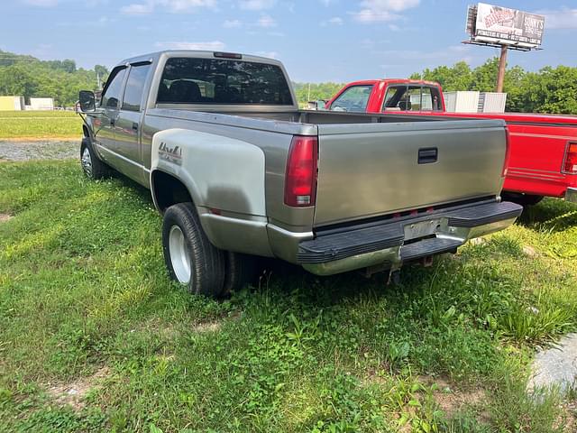 Image of Chevrolet 3500 equipment image 4