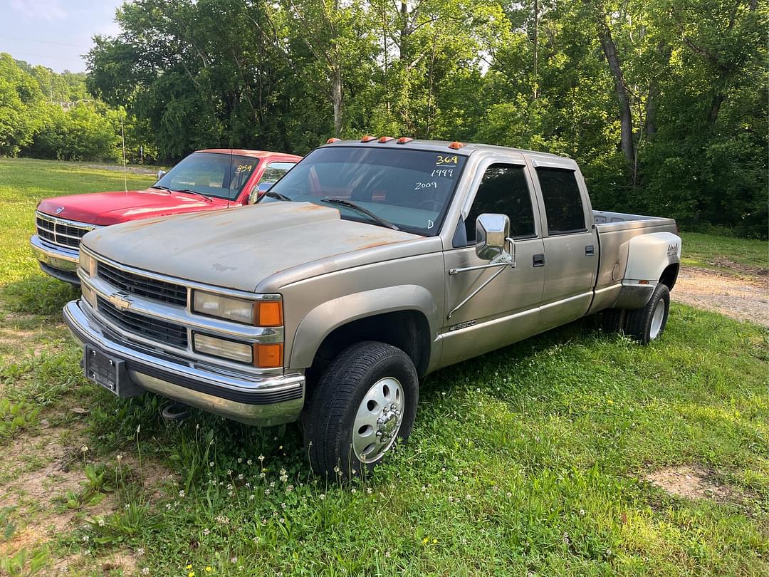 Image of Chevrolet 3500 Primary image