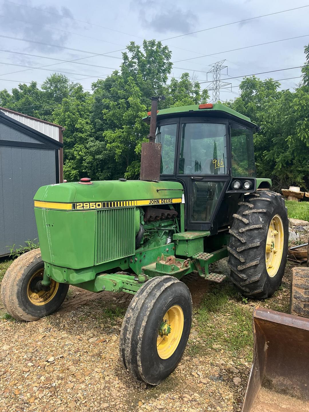 Image of John Deere 2950 Primary image