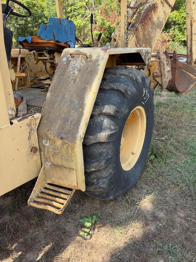 Image of John Deere 410 equipment image 3