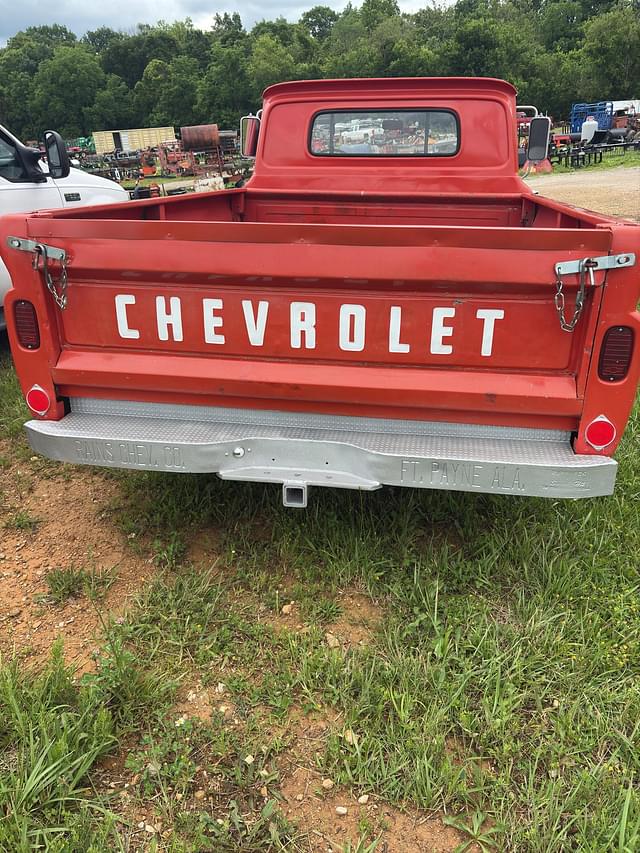 Image of Chevrolet C10 equipment image 3