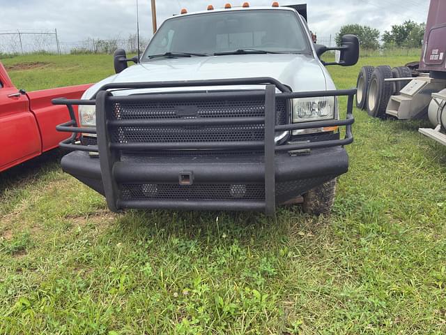 Image of Ford F-350 equipment image 1