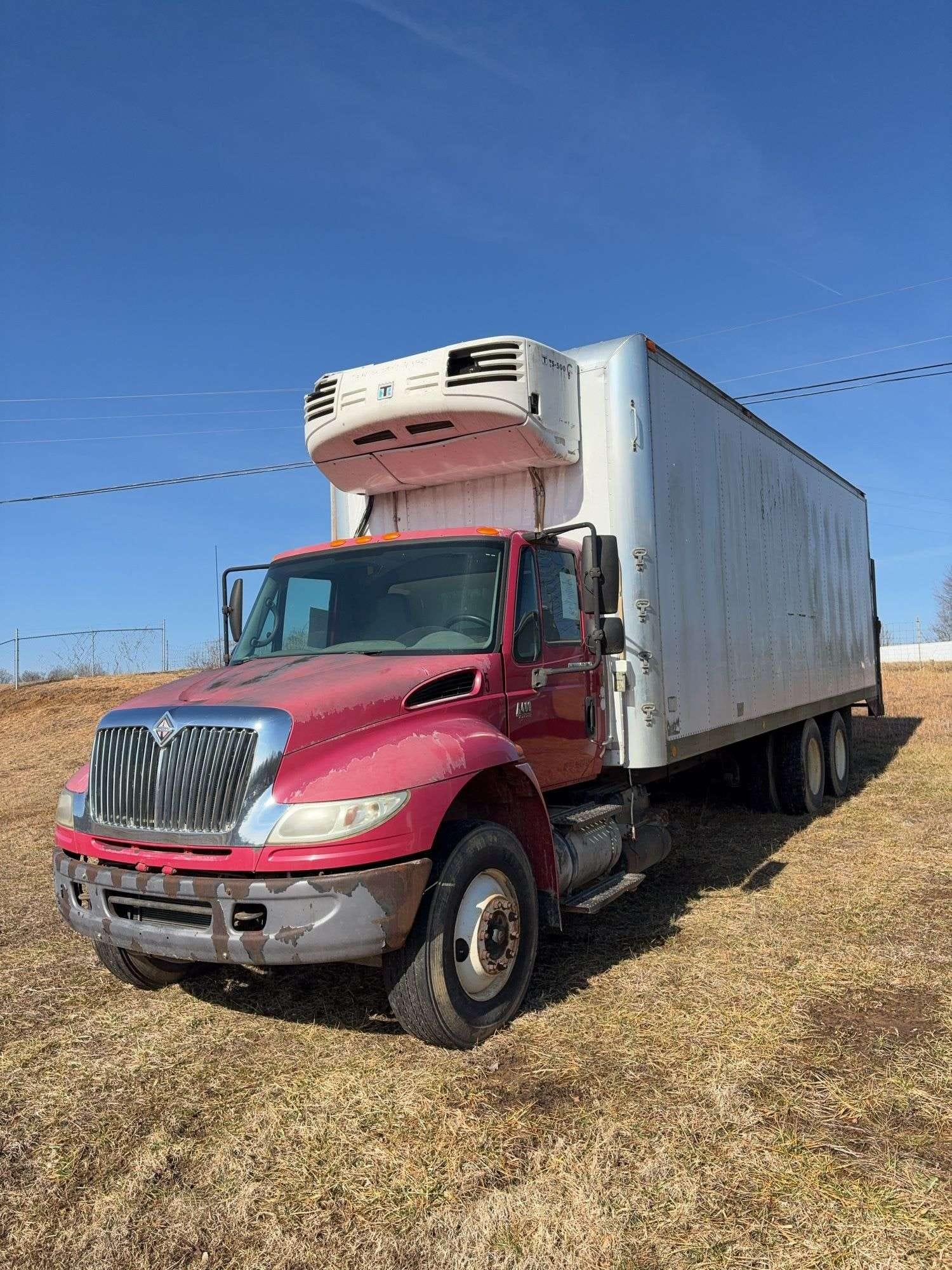 2007 International 4400 Equipment Image0