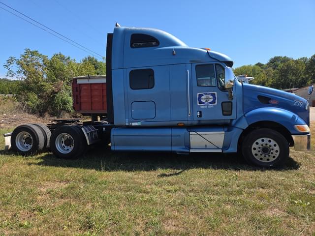 Image of Peterbilt 387 equipment image 3