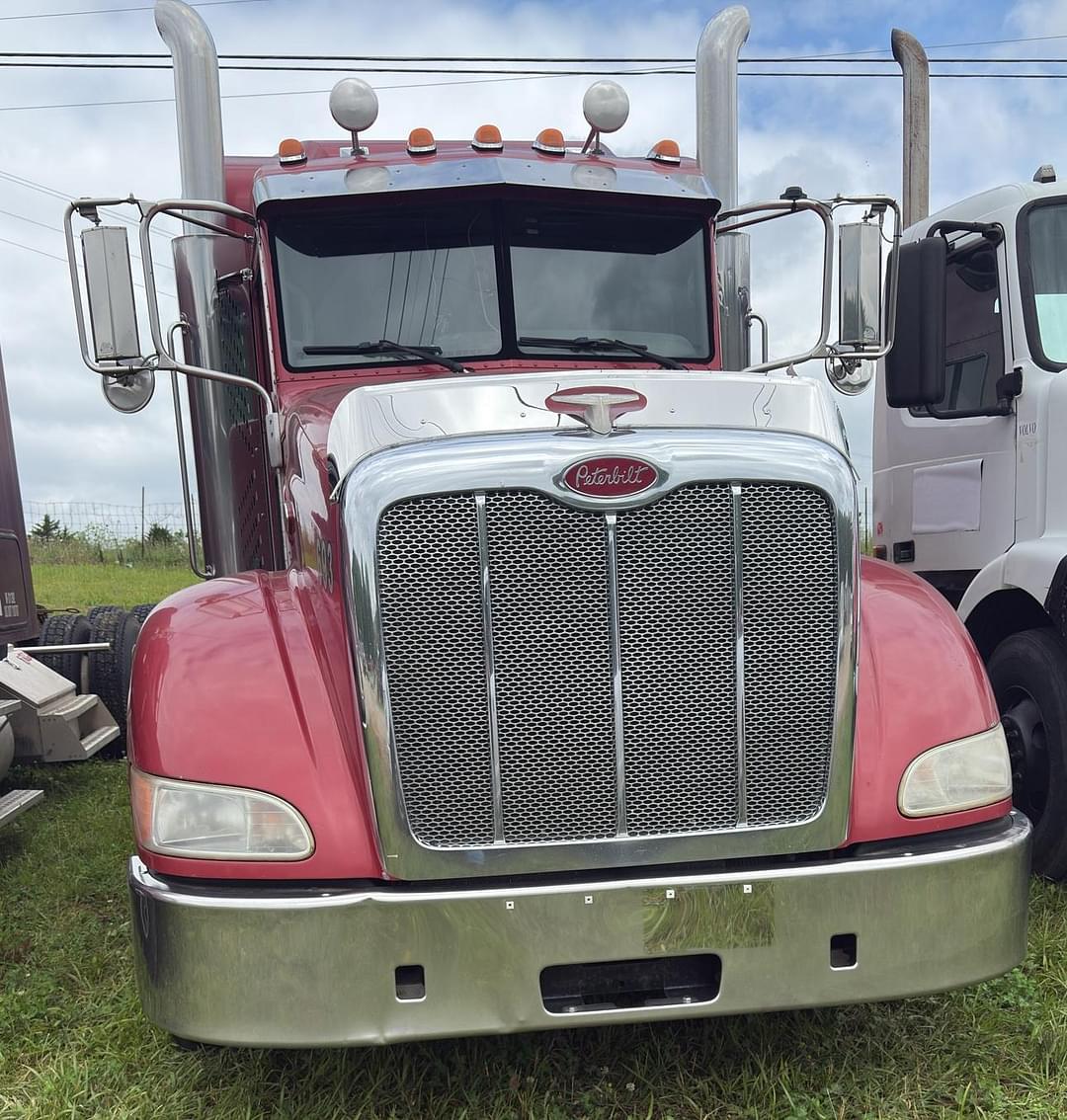 Image of Peterbilt 386 Primary image