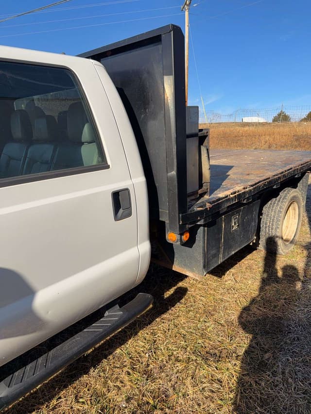 Image of Ford F-450 equipment image 3