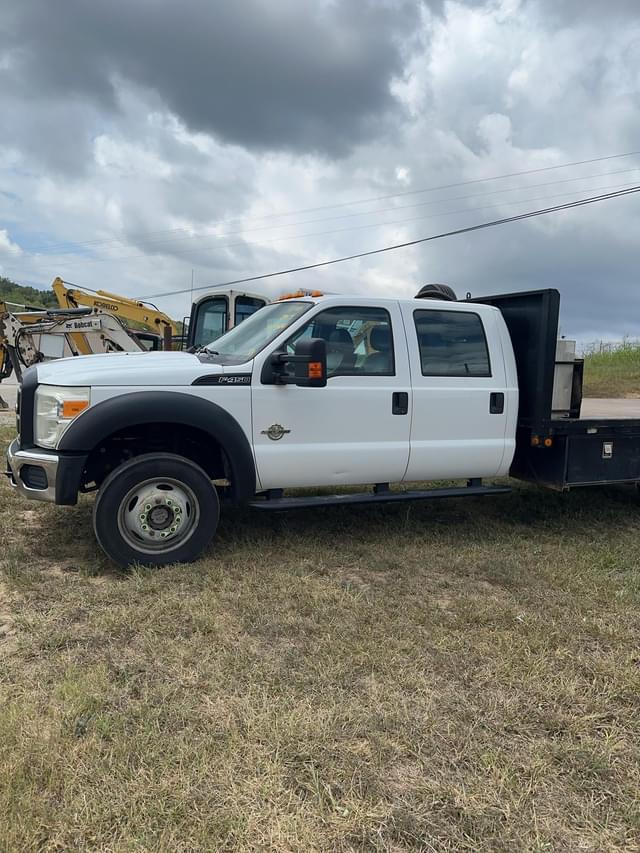 Image of Ford F-450 equipment image 2