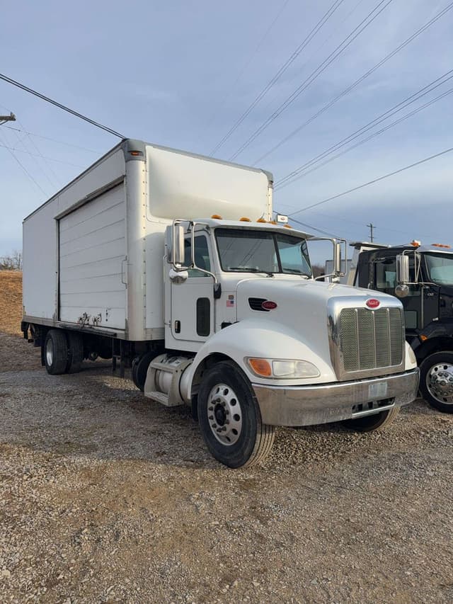 Image of Peterbilt 337 equipment image 2