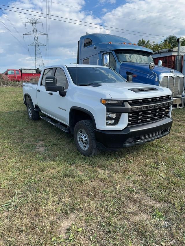 Image of Chevrolet Silverado equipment image 2