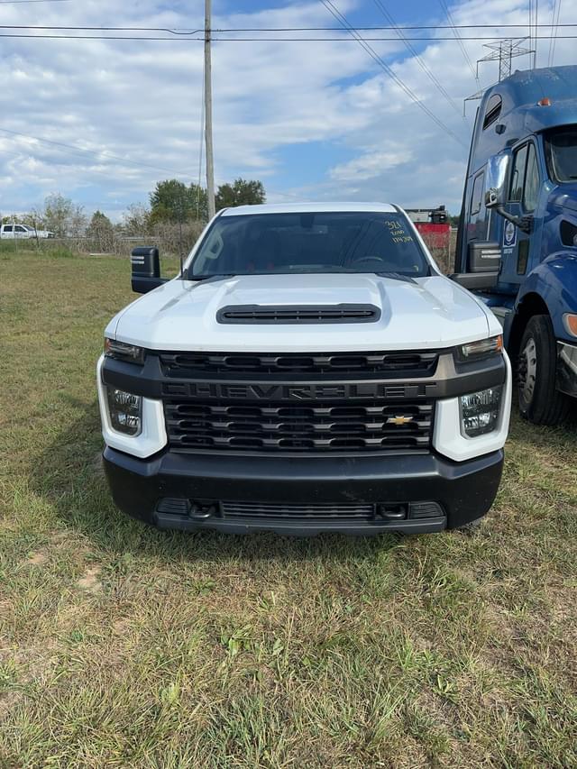 Image of Chevrolet Silverado equipment image 1