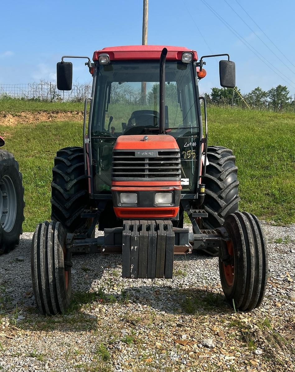 Image of Kubota M8200 Primary image