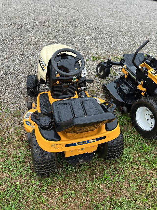 Image of Cub Cadet LT1045 equipment image 3