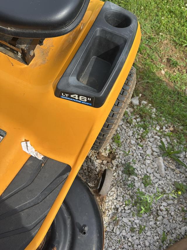 Image of Cub Cadet XT1 equipment image 3