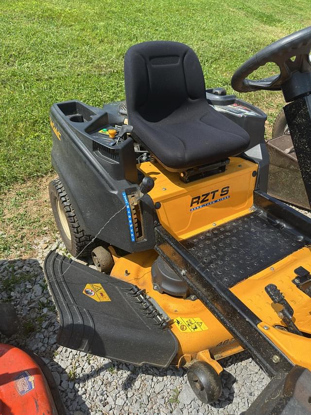 Image of Cub Cadet RZTS equipment image 3