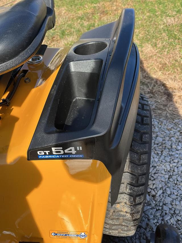 Image of Cub Cadet XT1 equipment image 4