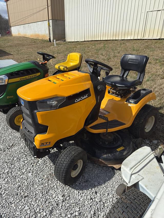 Image of Cub Cadet XT1 equipment image 2