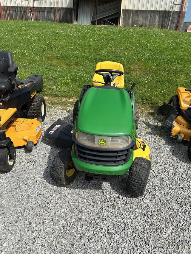 Image of John Deere 125 equipment image 1