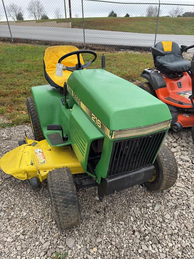 Image of John Deere 216 equipment image 2