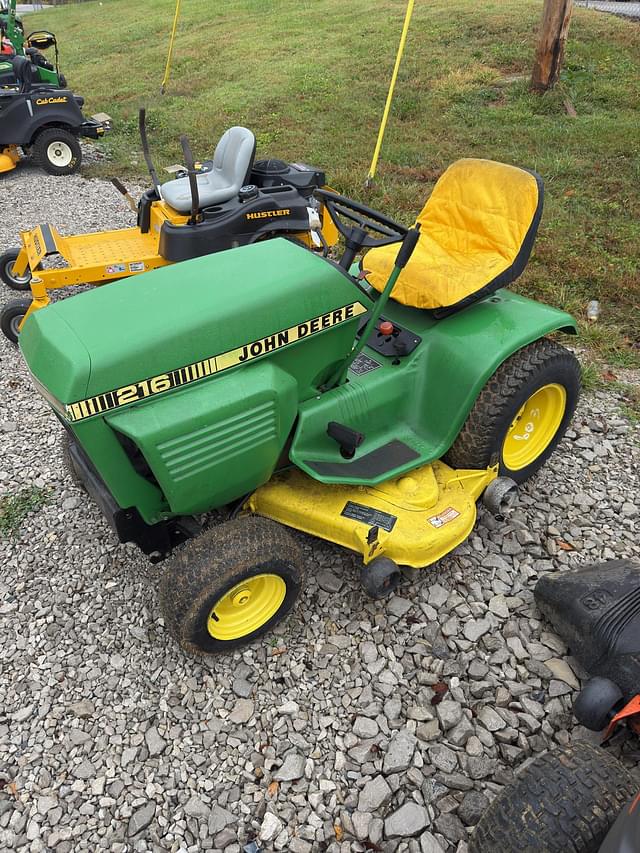 Image of John Deere 216 equipment image 4