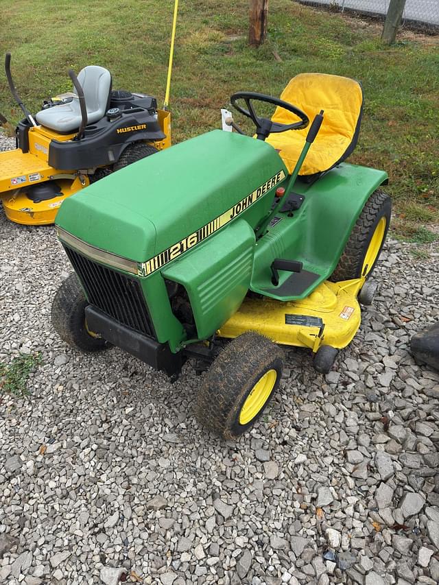 Image of John Deere 216 equipment image 3