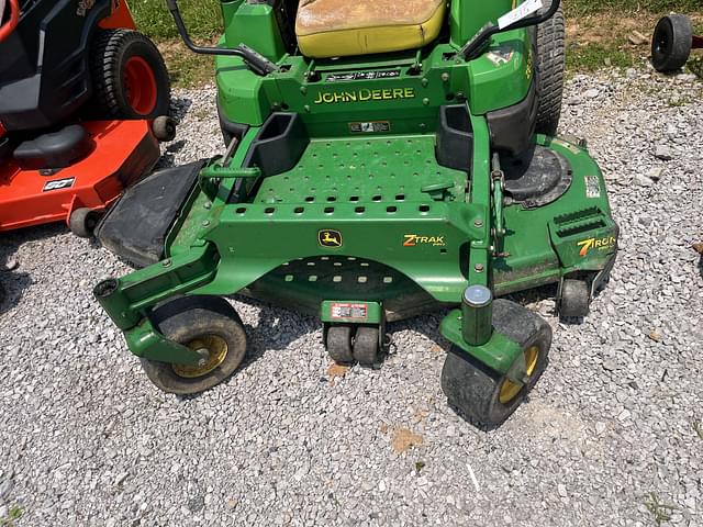 Image of John Deere Z830A equipment image 4