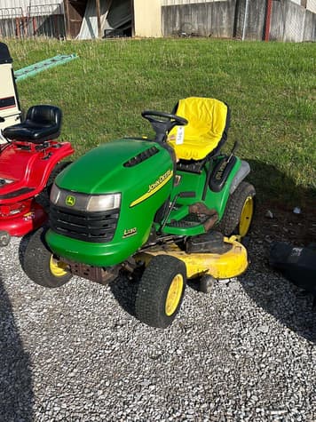 Main image John Deere L130