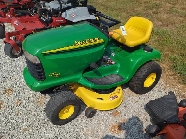 Image of John Deere LT160 equipment image 1