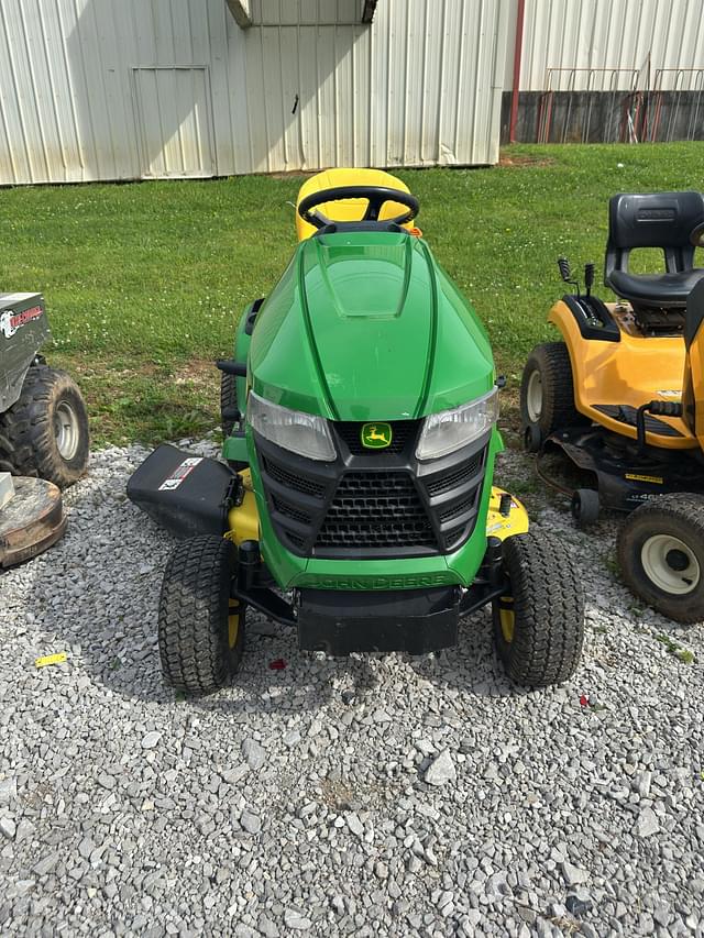 Image of John Deere X304 equipment image 2
