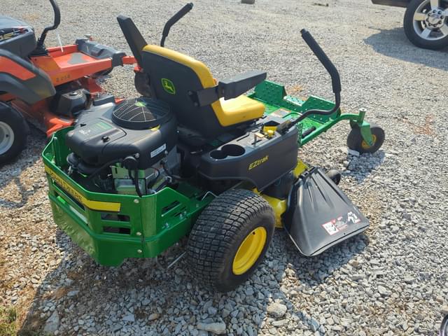 Image of John Deere Z255 equipment image 3