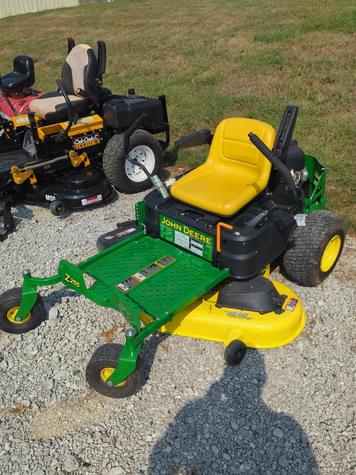 Main image John Deere Z255