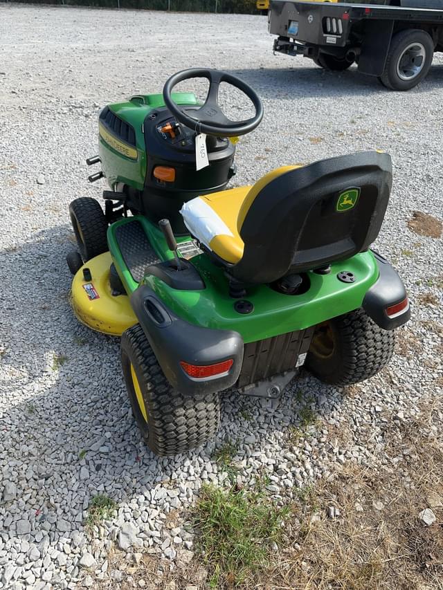 Image of John Deere S240 equipment image 4