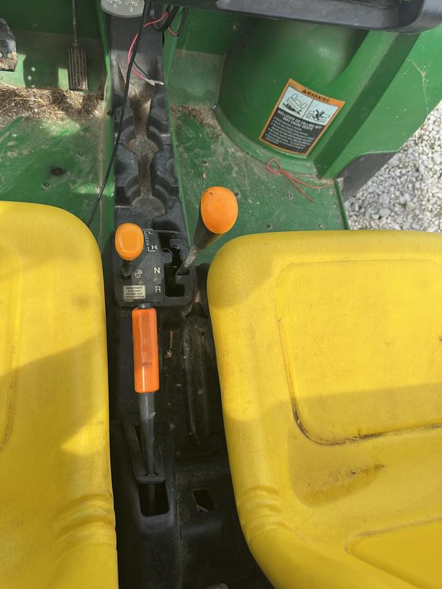 Image of John Deere Gator HPX equipment image 4