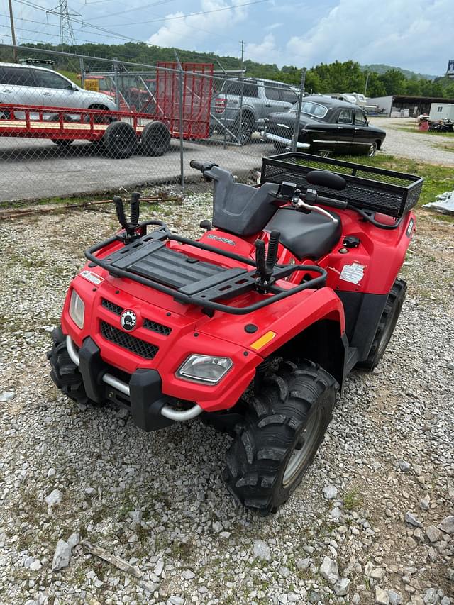 Image of Can-Am Outlander equipment image 1