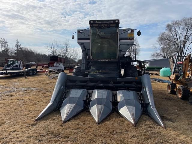 Image of Gleaner L2 equipment image 1