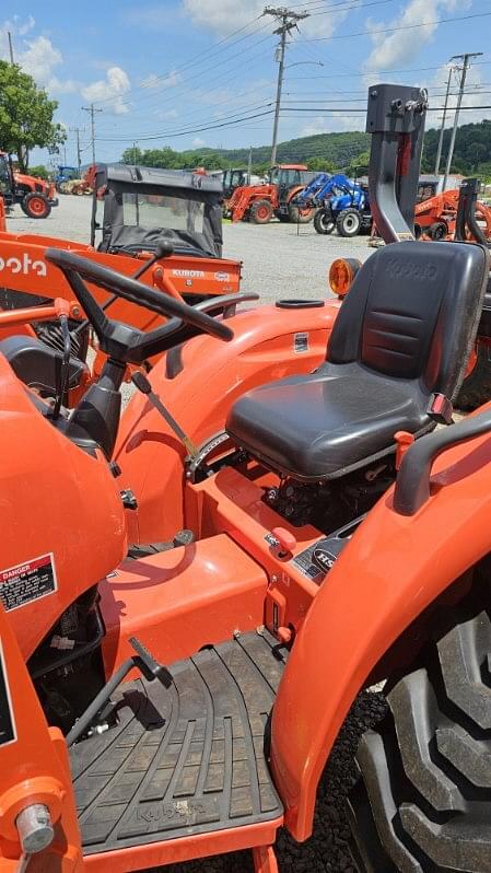 Image of Kubota L2501HST equipment image 2