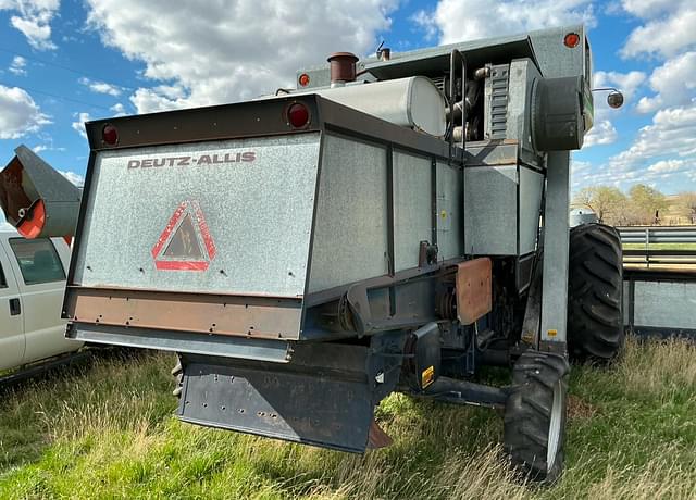 Image of Gleaner L3 equipment image 2