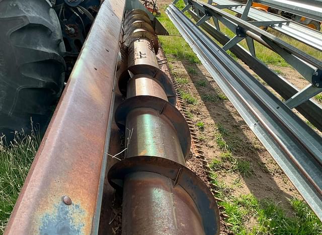 Image of Gleaner L3 equipment image 1