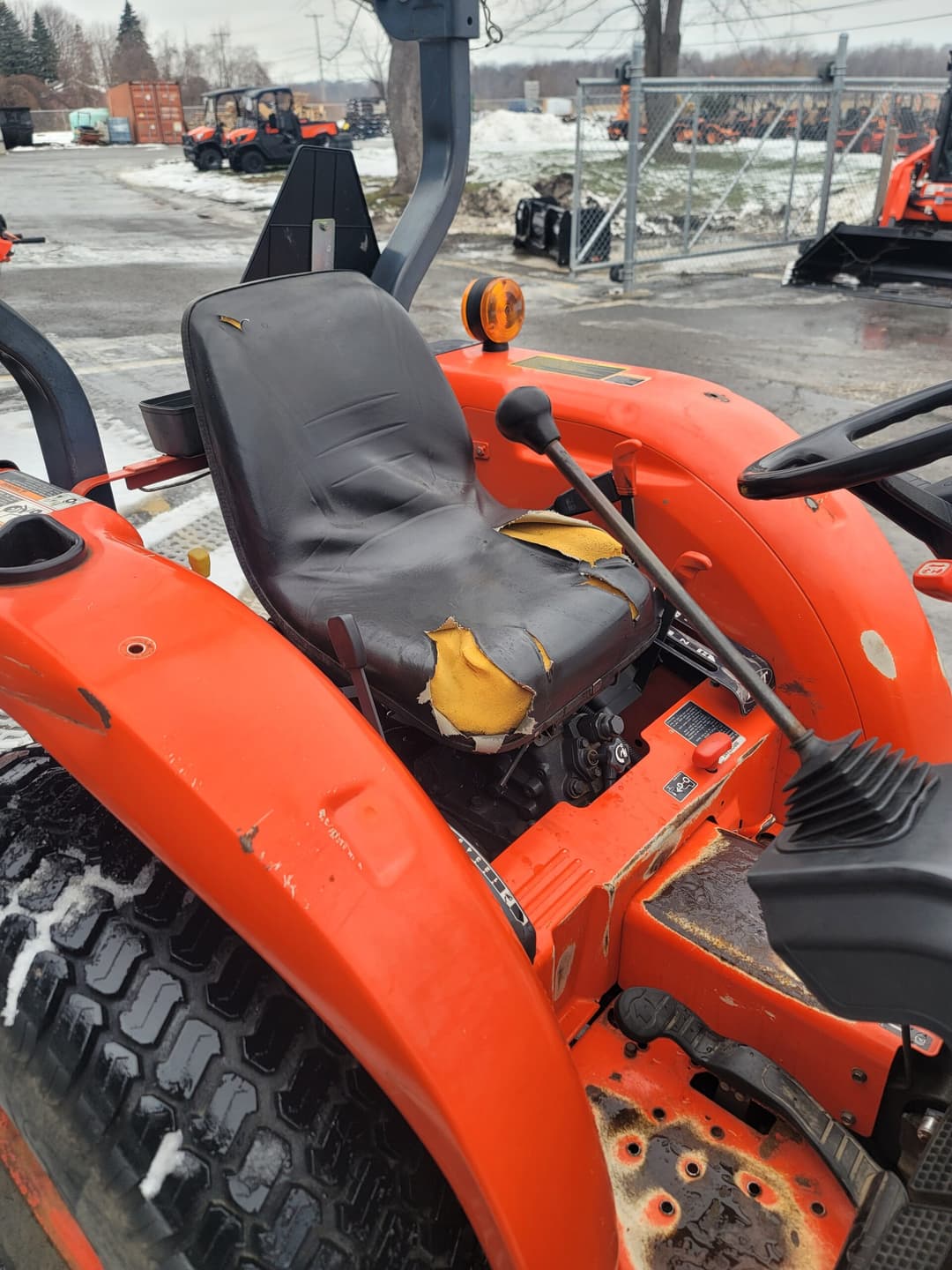 Image of Kubota L3800 Primary Image