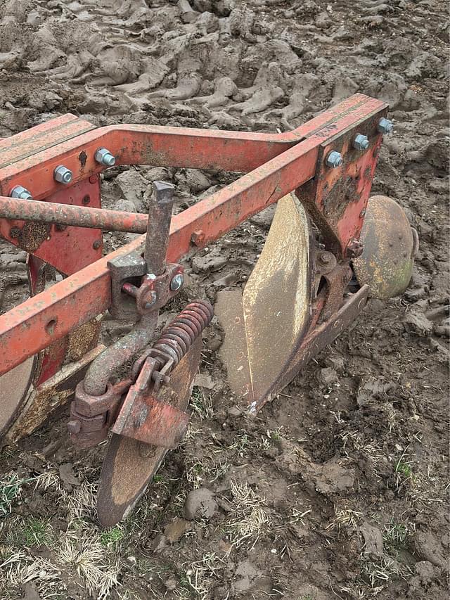 Image of Massey Ferguson 66 equipment image 4