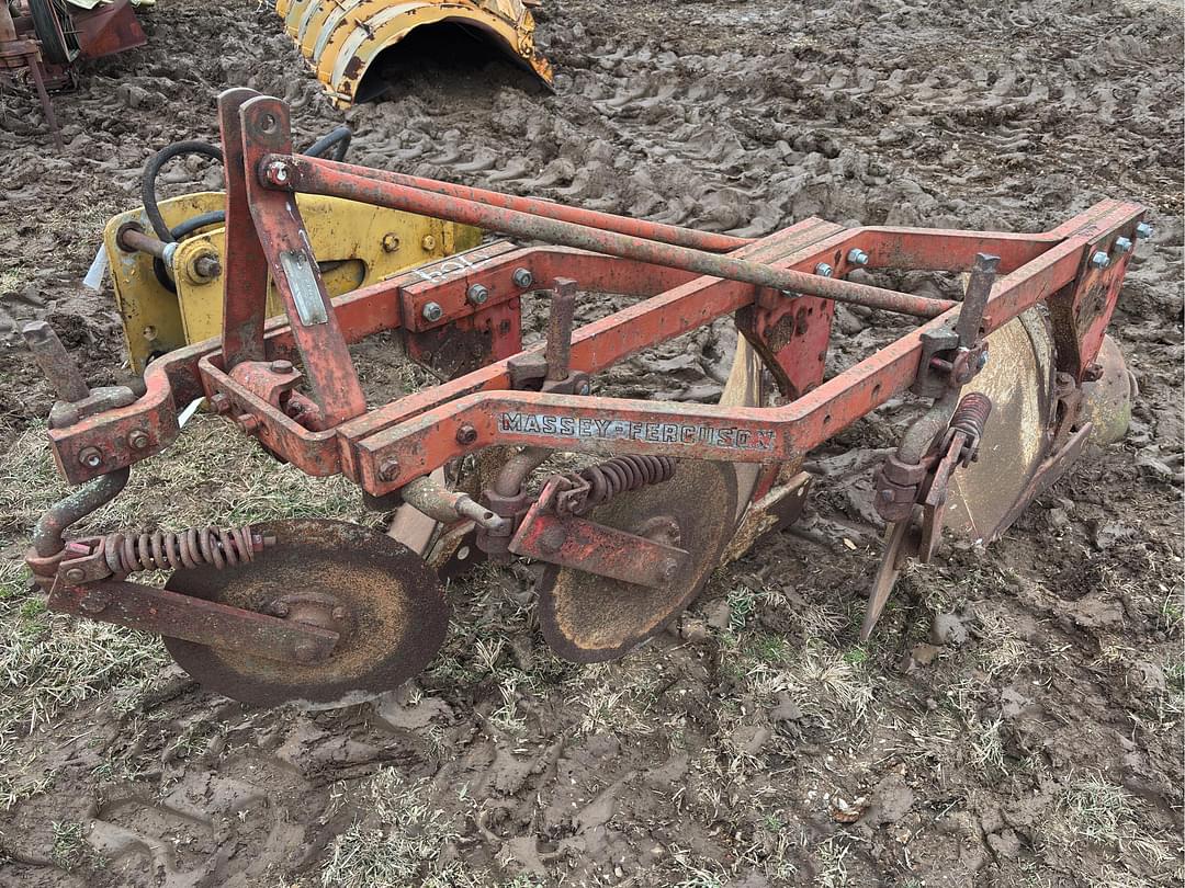 Image of Massey Ferguson 66 Primary image