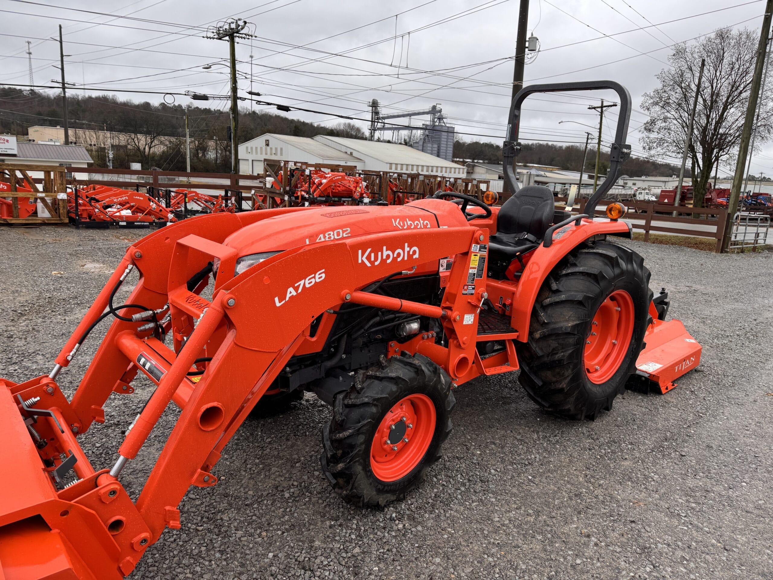 2023 Kubota L4802HST Equipment Image0