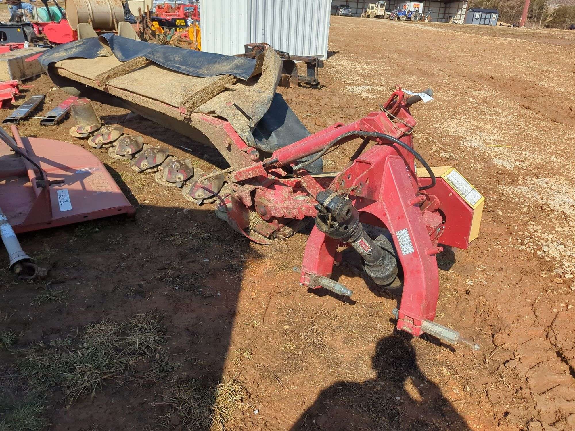 2015 New Holland H6750 Equipment Image0