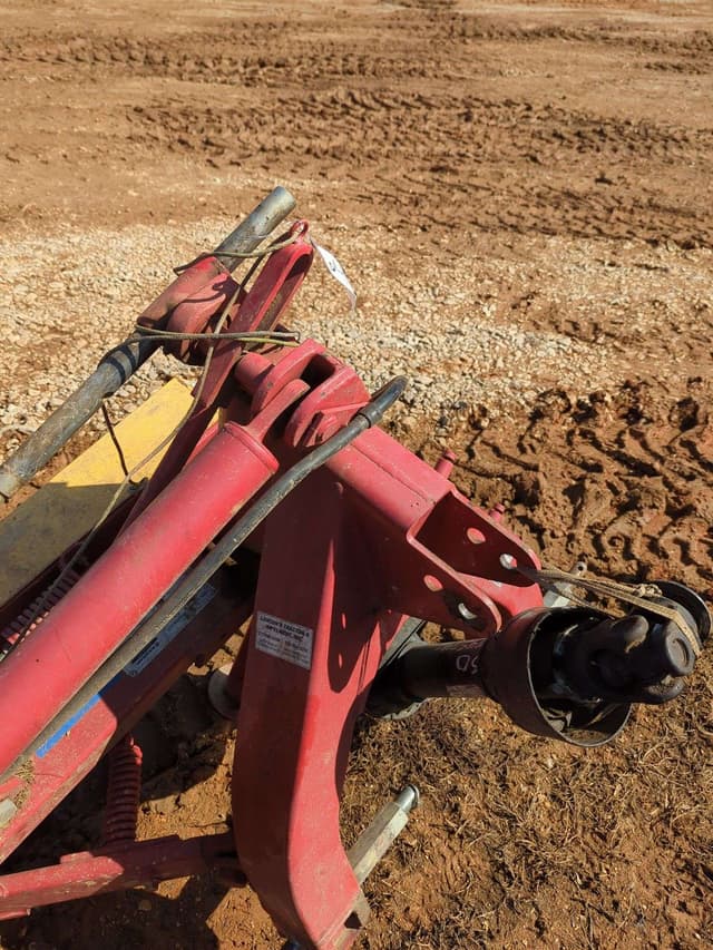 Image of New Holland H6750 equipment image 4