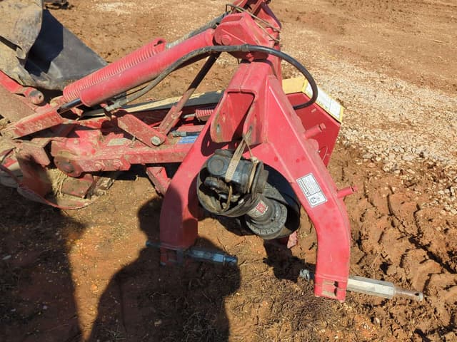 Image of New Holland H6750 equipment image 1